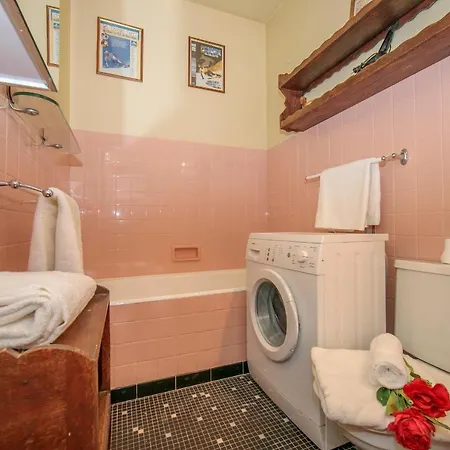 Des Tines Apartament